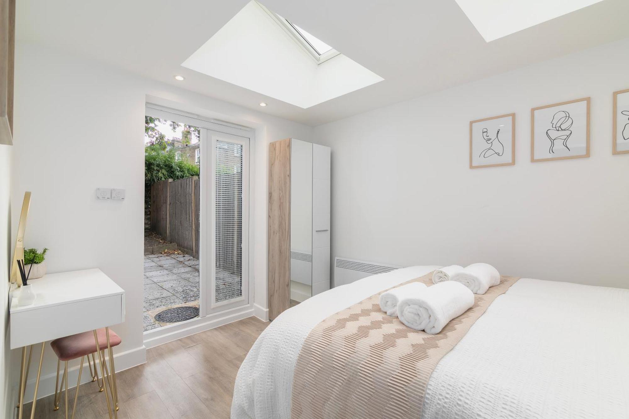 Flat In Queens Park لندن المظهر الخارجي الصورة